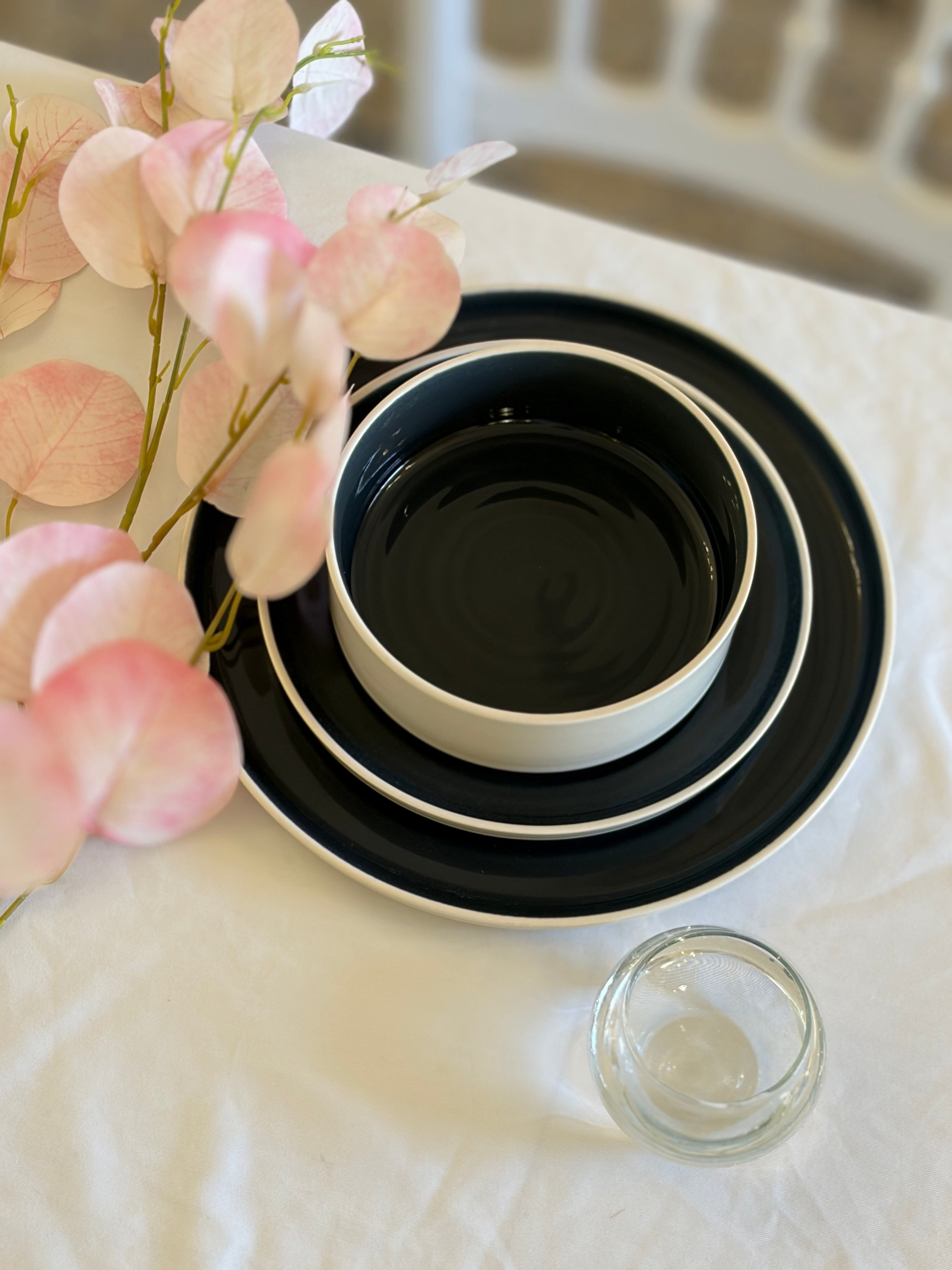 صحن جانبي للمقبلات والحلا  (21 سم) Side Plate