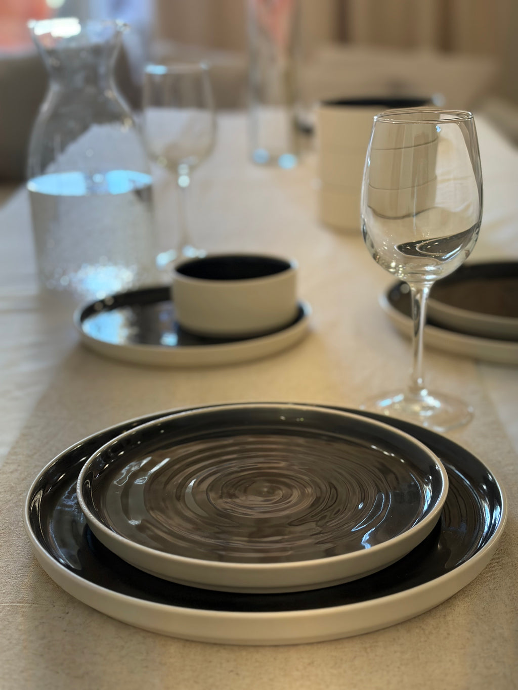 صحن جانبي للمقبلات والحلا  (21 سم) Side Plate